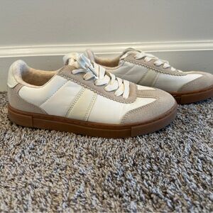 White and Tan Low-Top Sneakers with Minimalist Design